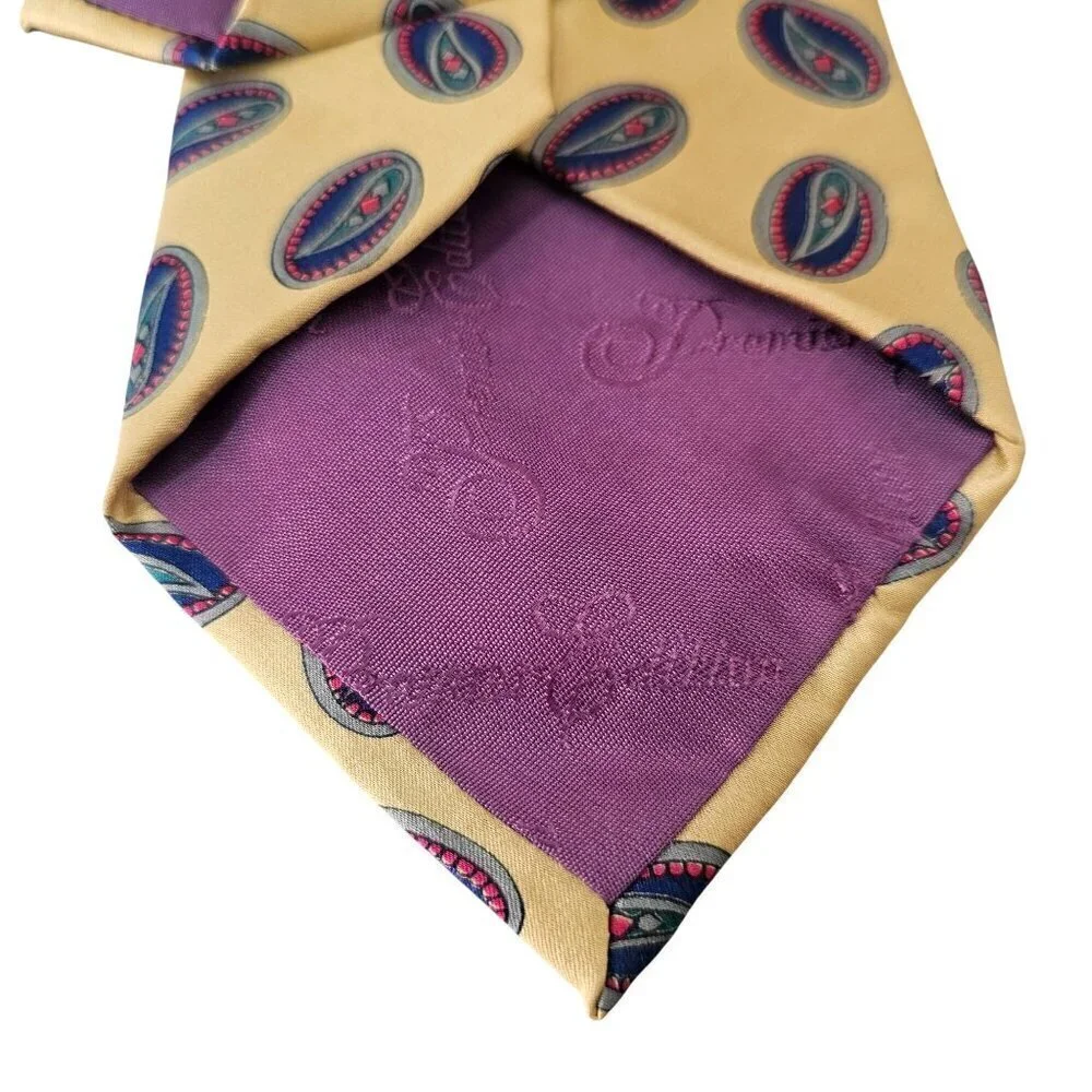 Kuppenheimer Premier Edition 90s Gold Silk Necktie Navy Blue Paisley 3.75